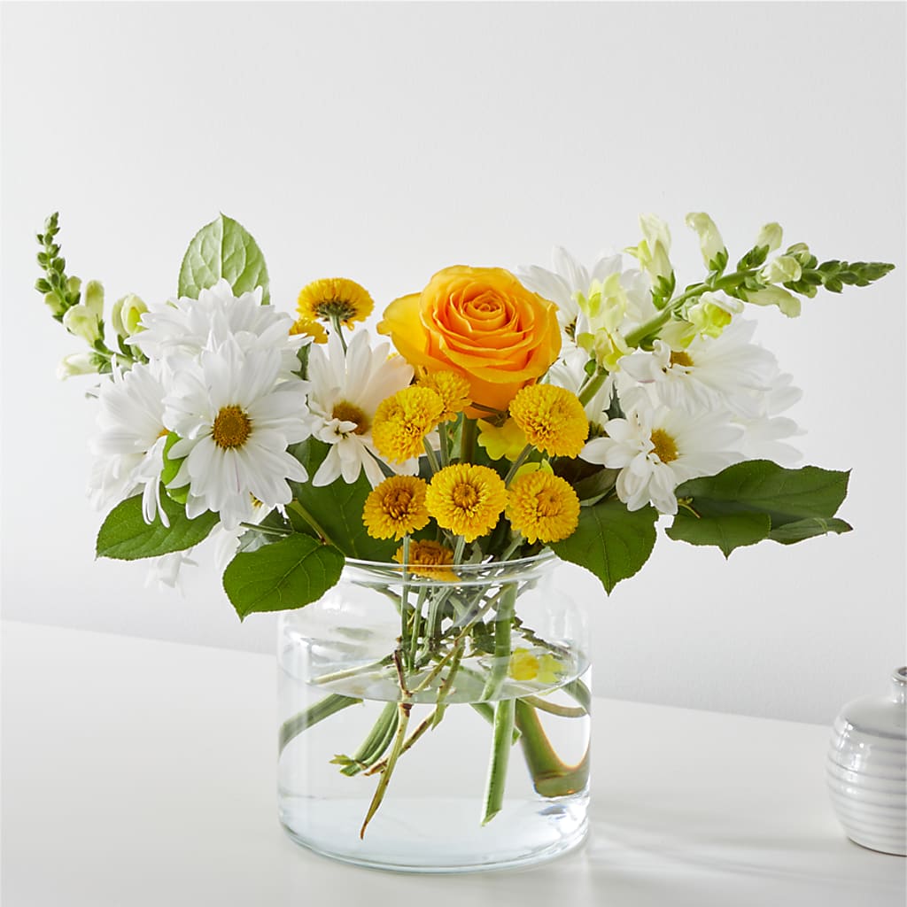Sun Salutation Bouquet – Kennedale Florist, Saginaw TX