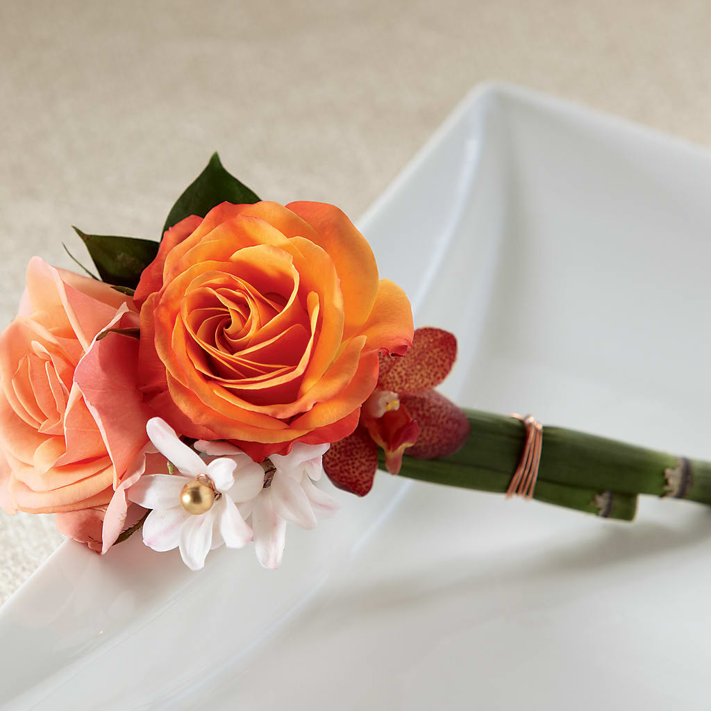 Sunset Dream Boutonniere – Kennedale Florist, Saginaw TX