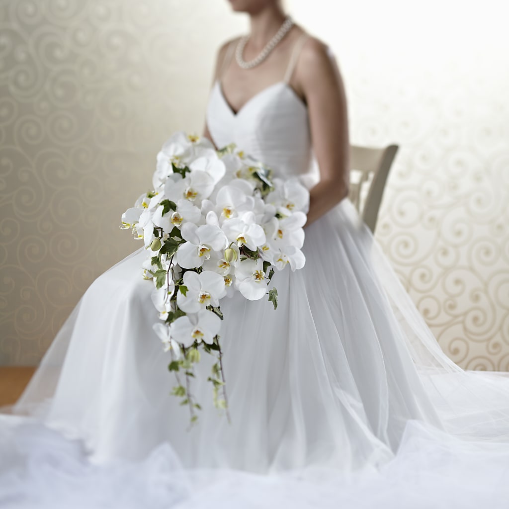 Classic White Bouquet – Kennedale Florist, Saginaw TX