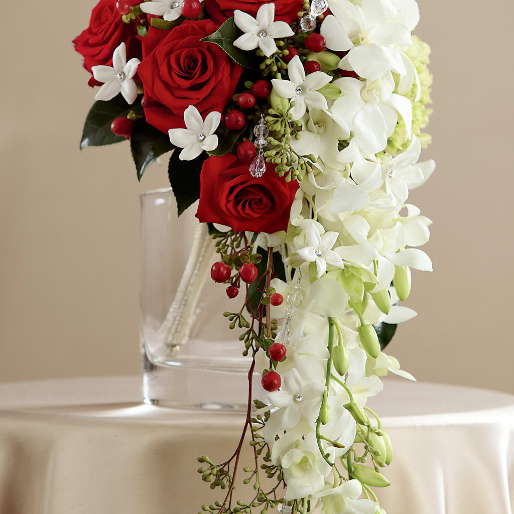 Here Comes the Bride Bouquet – Kennedale Florist, Saginaw TX