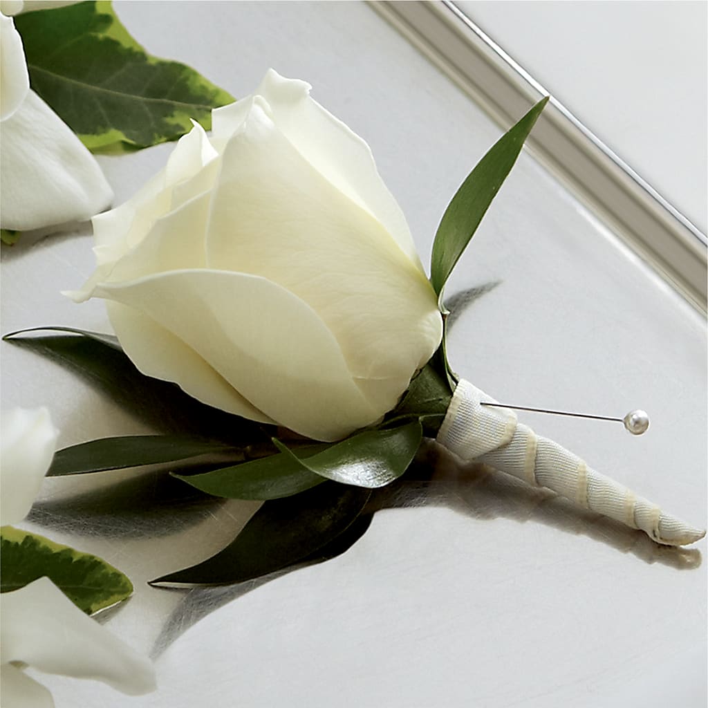 White Rose Boutonniere – Kennedale Florist, Saginaw TX