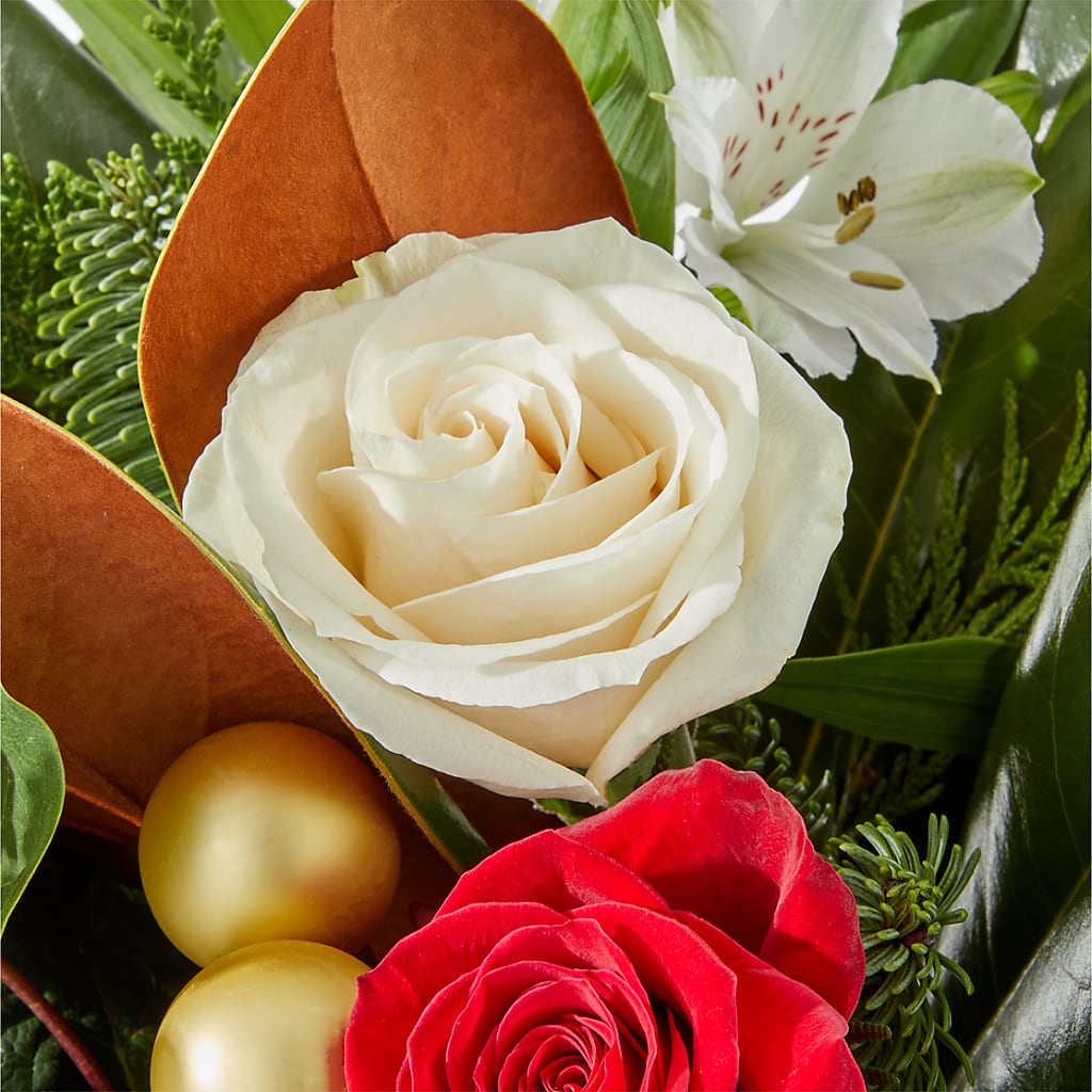 Joy & Jolly Bouquet –  Kennedale Florist, Saginaw TX