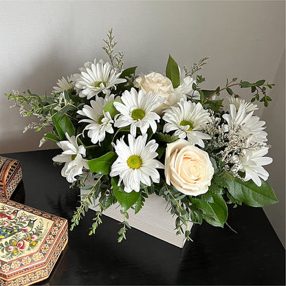 Fresh Linen Box Bouquet –  Kennedale Florist, Saginaw TX