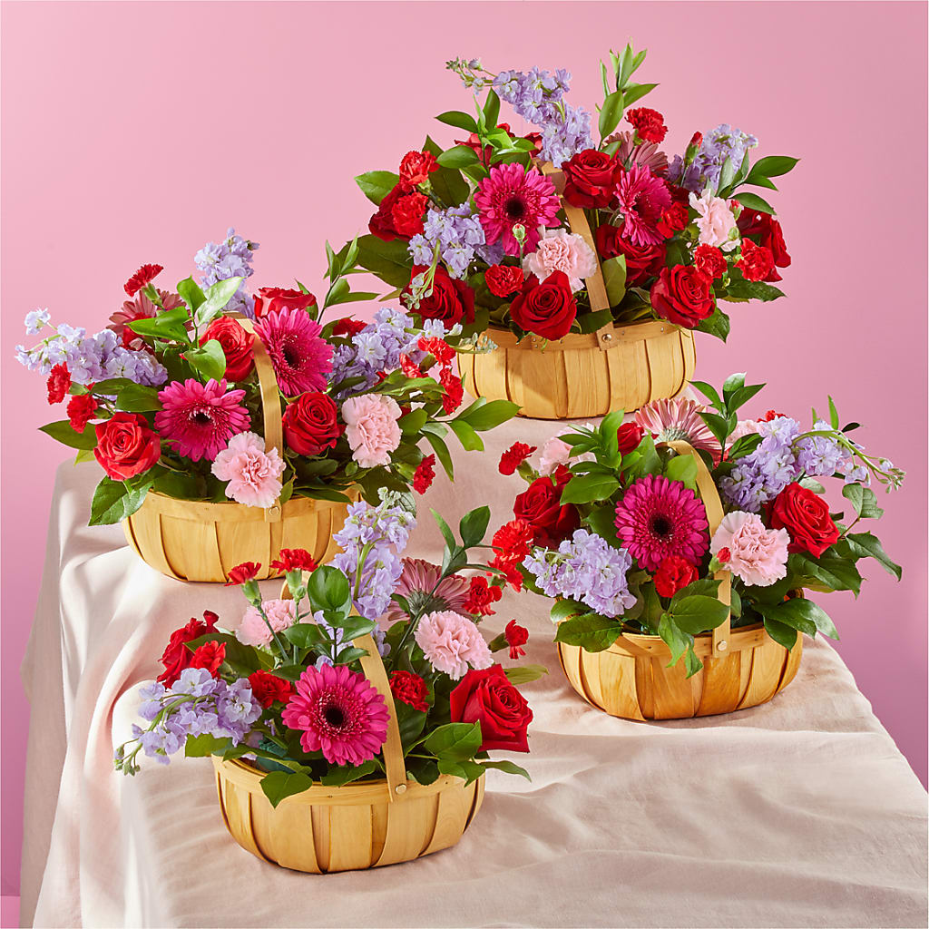 Pink Picnic Basket –  Kennedale Florist, Saginaw TX