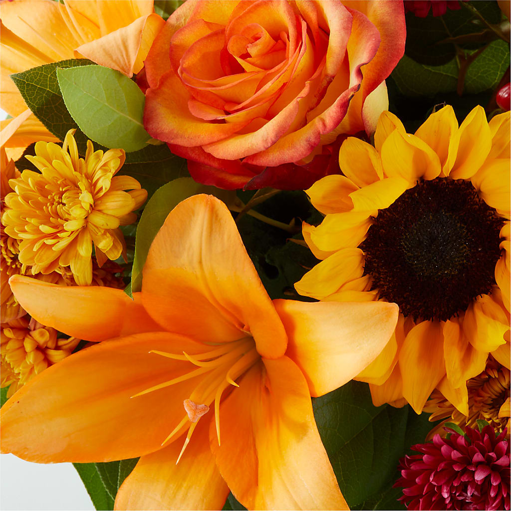 Grateful Centerpiece –  Kennedale Florist, Saginaw TX