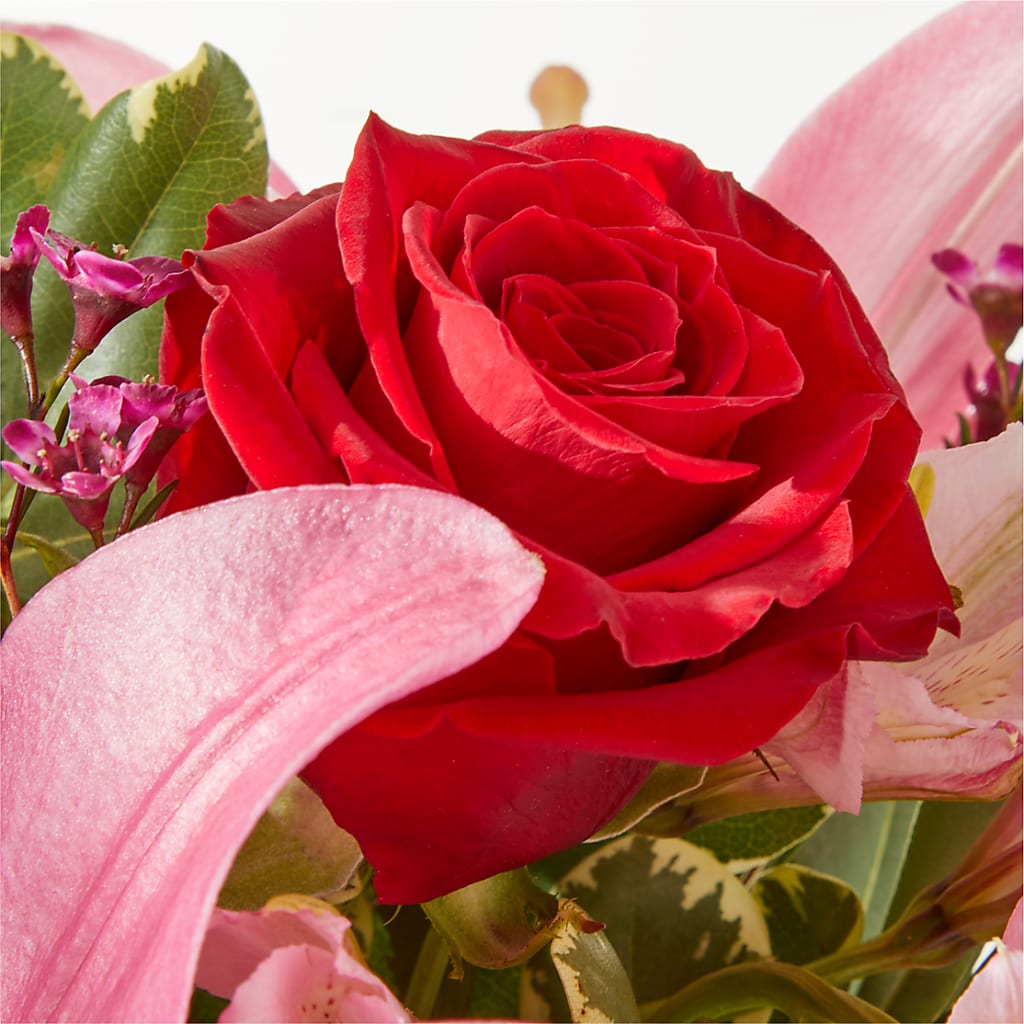 Lucky in Love Bouquet –  Kennedale Florist, Saginaw TX