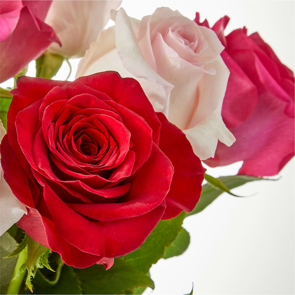 Charming Rose Bouquet –  Kennedale Florist, Saginaw TX