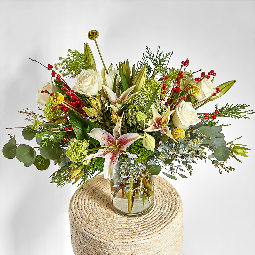 Berry & Bright Bouquet –  Kennedale Florist, Saginaw TX