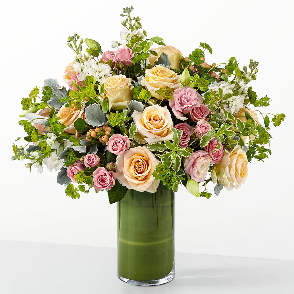 The Glamour Shot –  Kennedale Florist, Saginaw TX