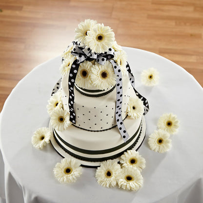 Simple Sophistication Cake Décor –  Kennedale Florist, Saginaw TX