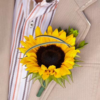 Free Spirit Boutonniere –  Kennedale Florist, Saginaw TX